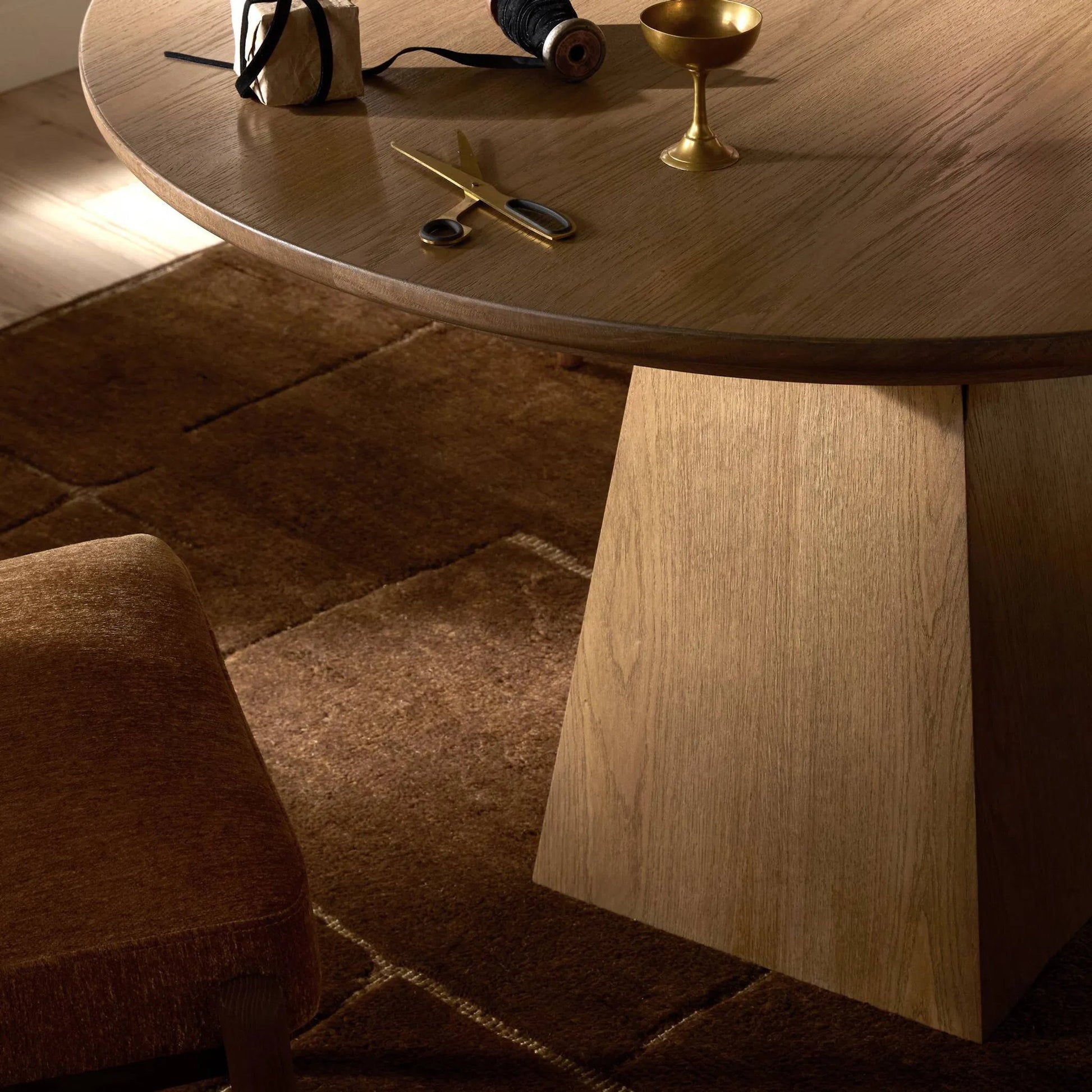 Isabella Dining Table by Four Hands in warm natural oak veneer. Made from oak veneer, solid oak in a unique style.