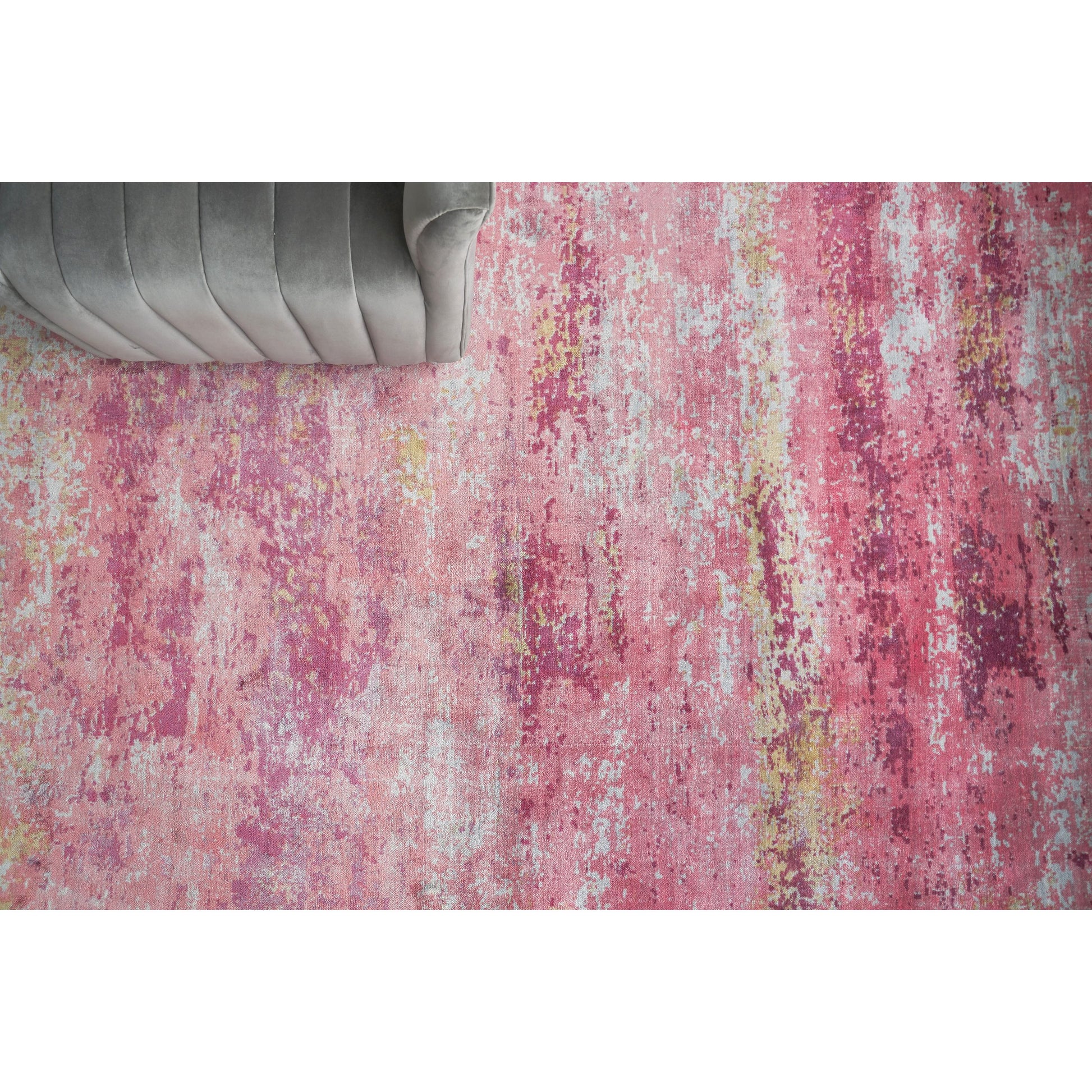 Antolini 2535 Rug by Exquisite Rugs in red, gray. Made from bamboo silk in a unique style.