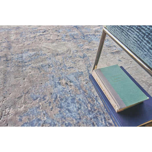 Roset 2536 Rug by Exquisite Rugs in silver, blue. Made from bamboo silk in a unique style.