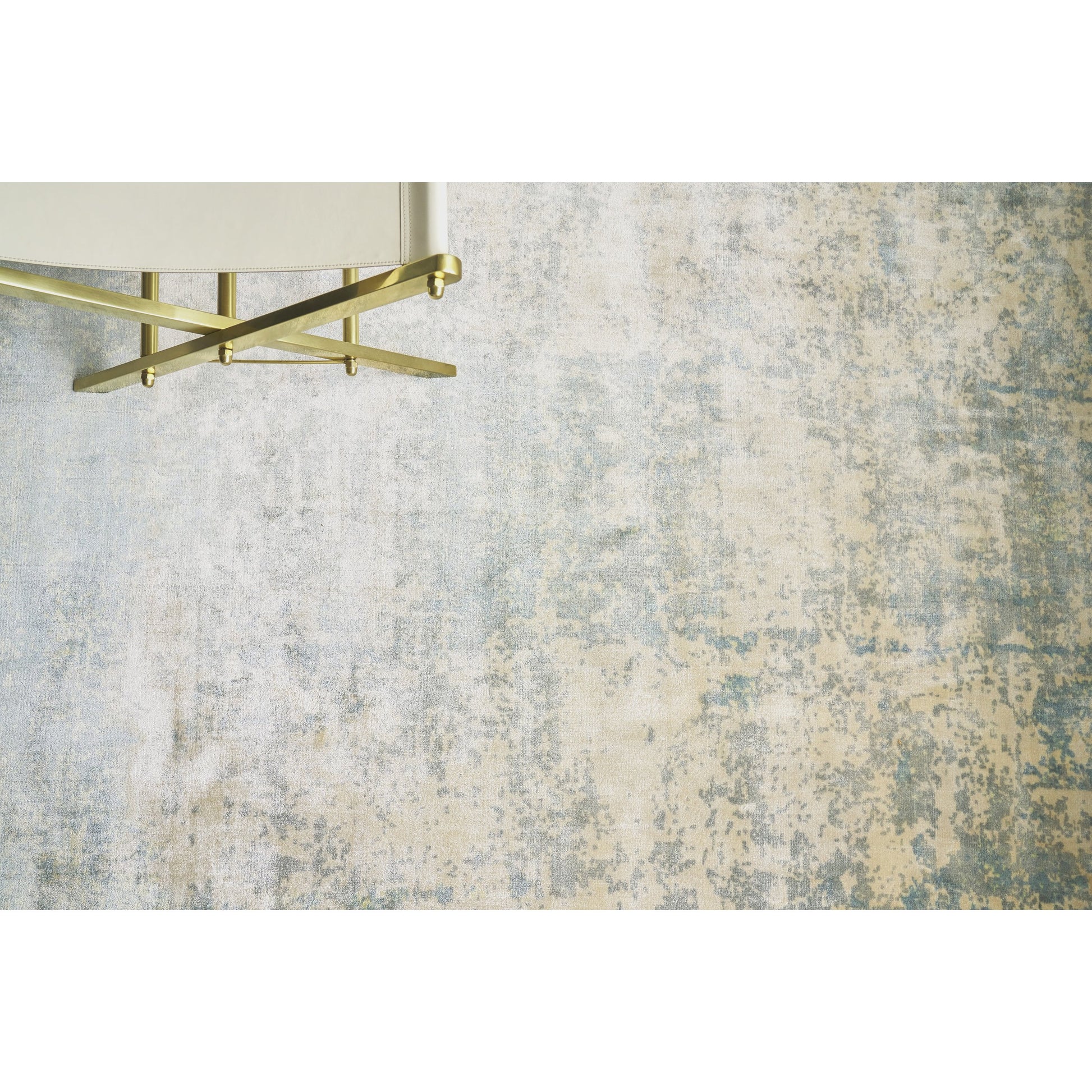 Cassina 2538 Rug by Exquisite Rugs in ivory, light blue. Made from bamboo silk in a unique style.