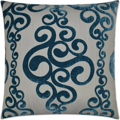 Harpo Pillow by DV Kap Home. Made from 75% polyester, 22% acrylic, 3% viscose in a traditional style.