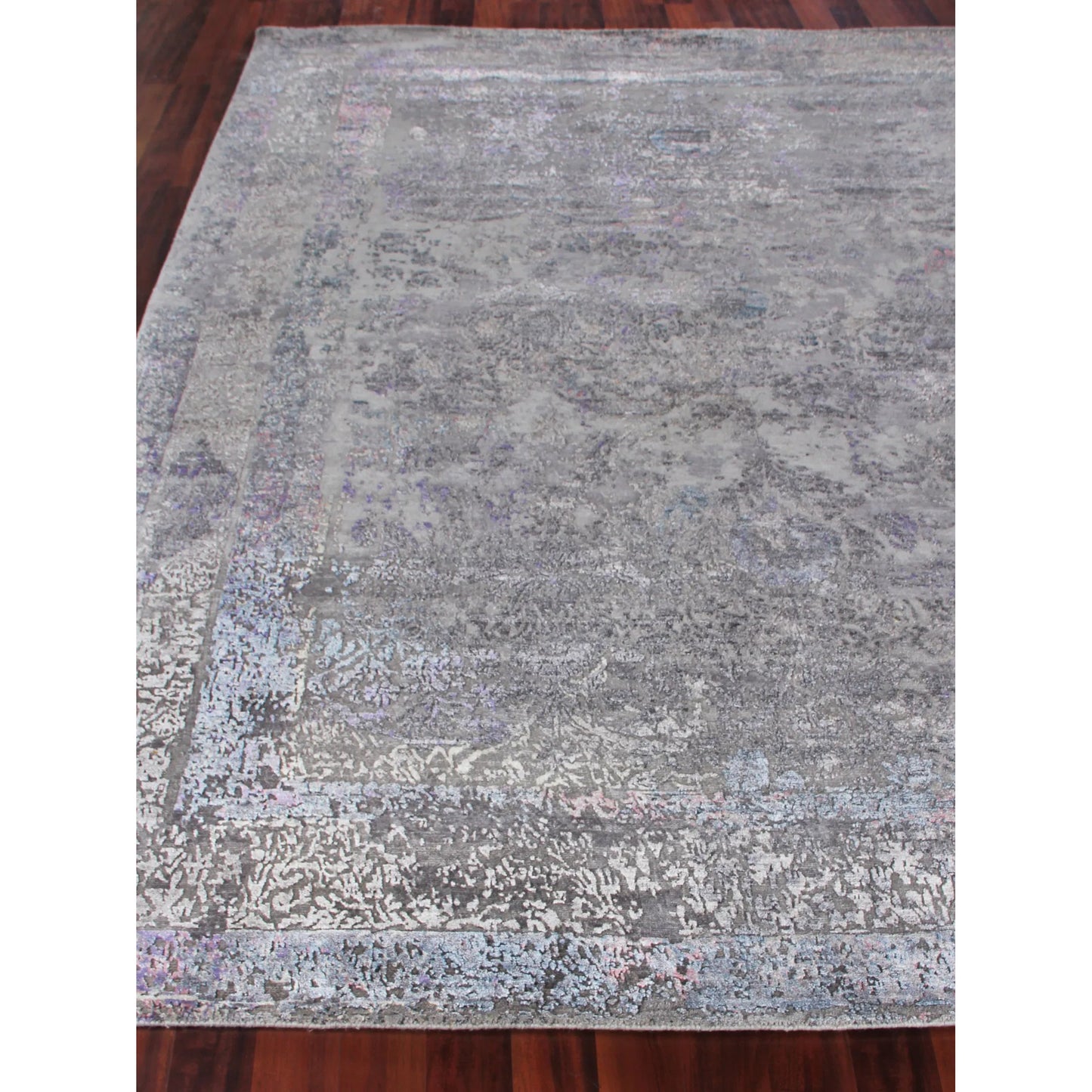 118 SI-2383788 | Closeup | Maison Rug by Exquisite Rugs. Made from wool, bamboo silk in a unique style.