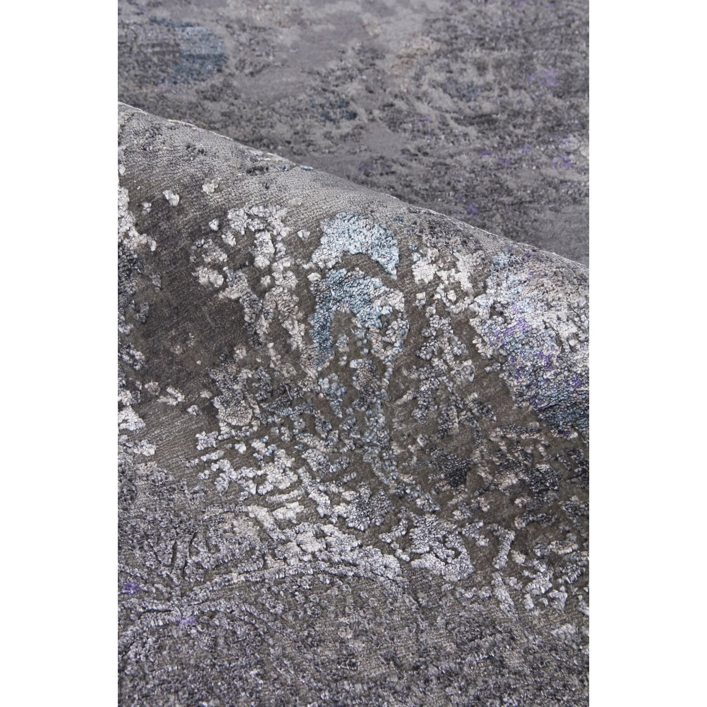 119 SI-2383788 | Closeup | Maison Rug by Exquisite Rugs. Made from wool, bamboo silk in a unique style.
