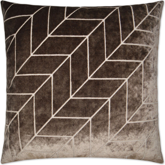 Villa by DV Kap Home. Made from 63.8% viscose, 36.2% polyester in a transitional style.