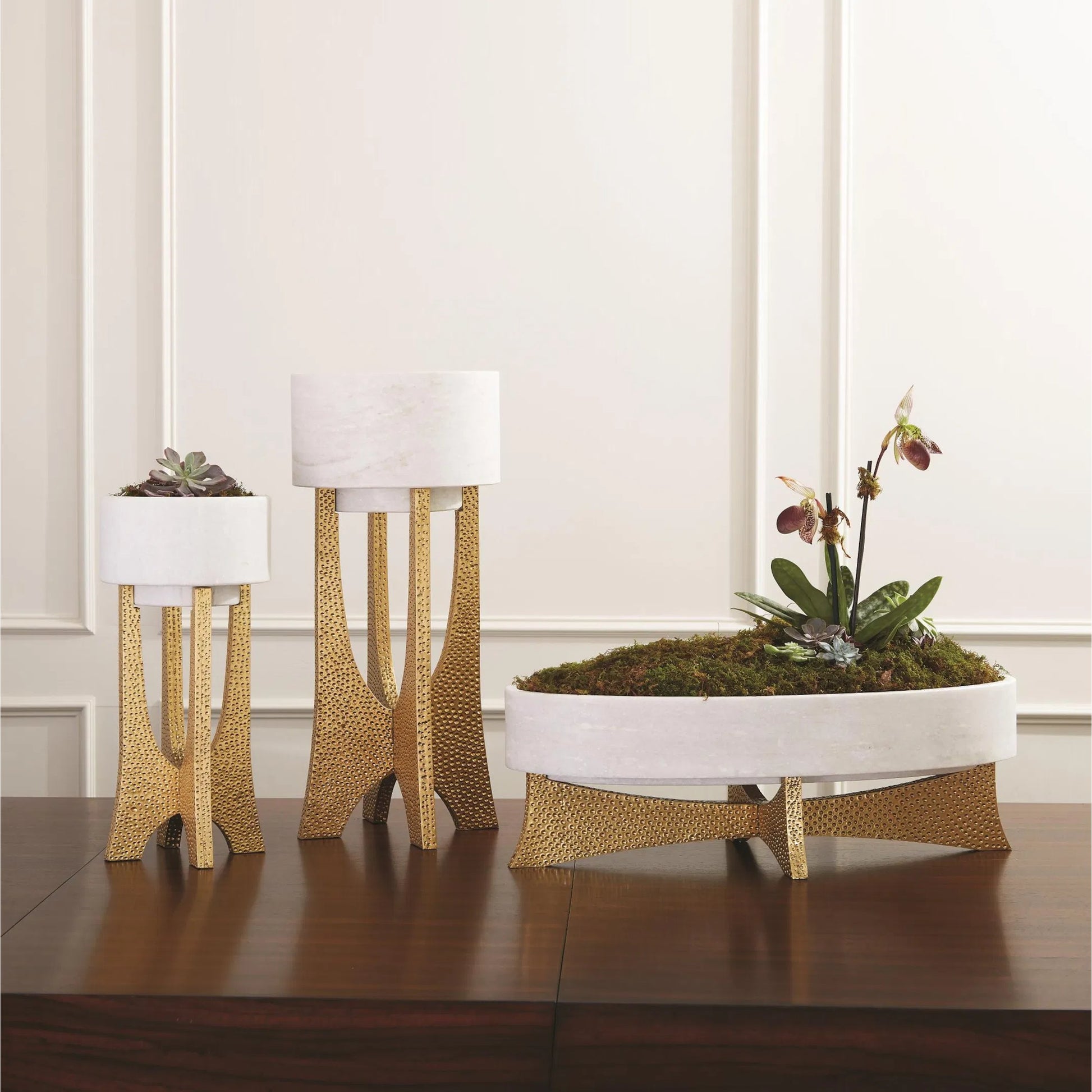 Lax Oval Bowl by Global Views in brass. Made from plywood, white marble, brass sheet in a eclectic & global style.