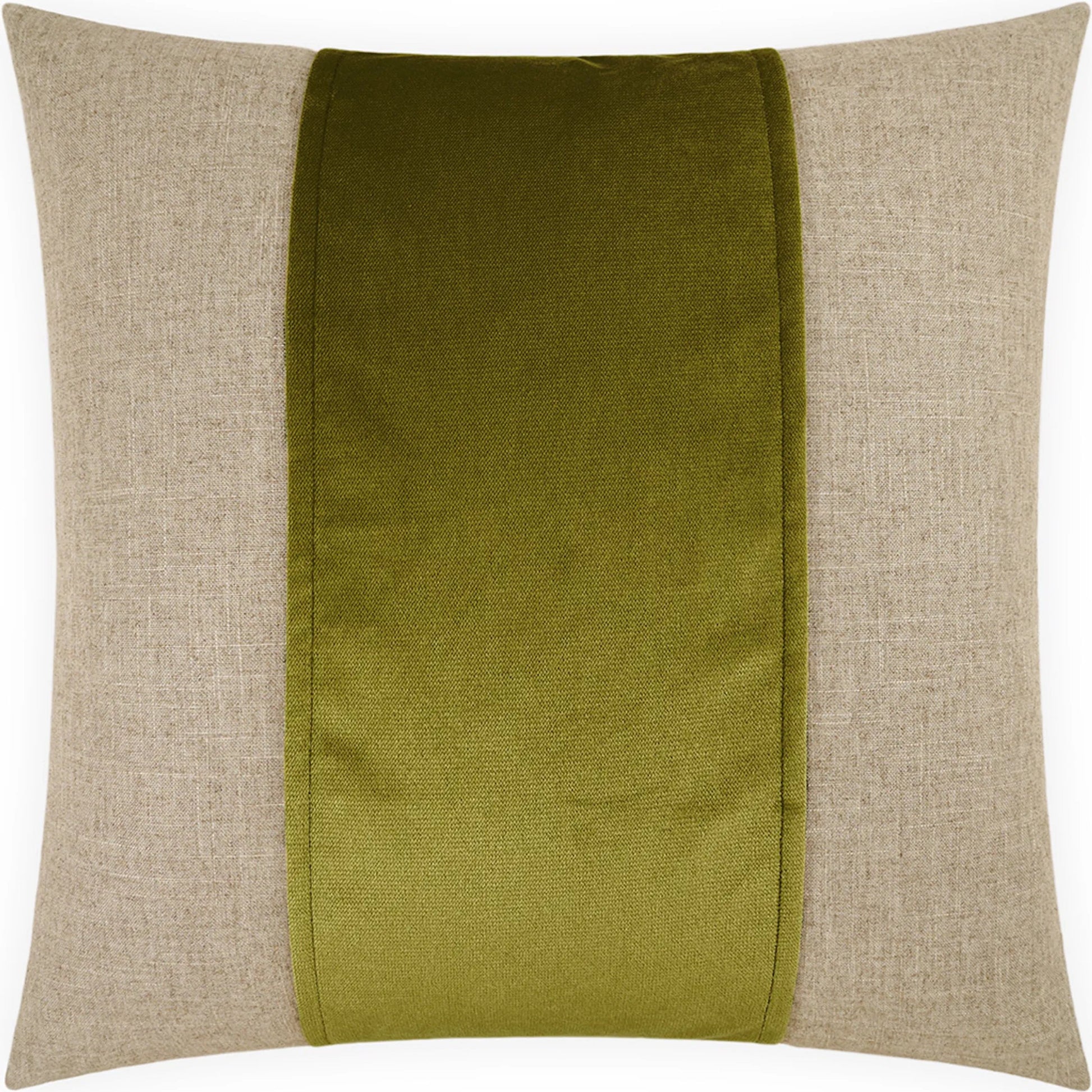 Jefferson Pillow by DV Kap Home. Made from 55% linen, 45% viscose in a transitional style.