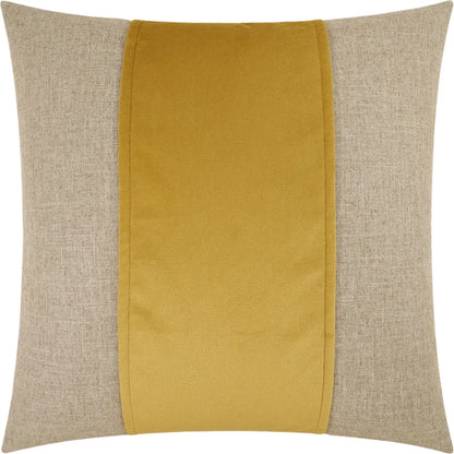Jefferson Pillow by DV Kap Home. Made from 55% linen, 45% viscose in a transitional style.