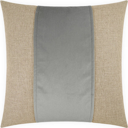 Jefferson Pillow by DV Kap Home. Made from 55% linen, 45% viscose in a transitional style.