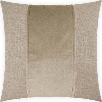 Jefferson Pillow by DV Kap Home. Made from 55% linen, 45% viscose in a transitional style.