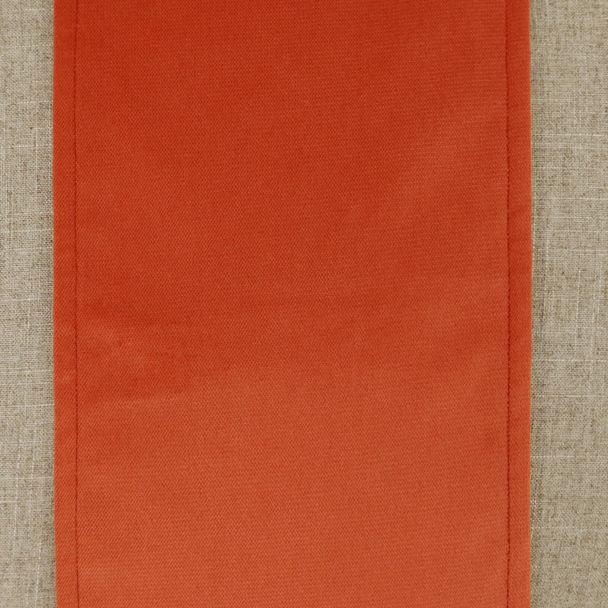 Jefferson Pillow by DV Kap Home. Made from 55% linen, 45% viscose in a transitional style.