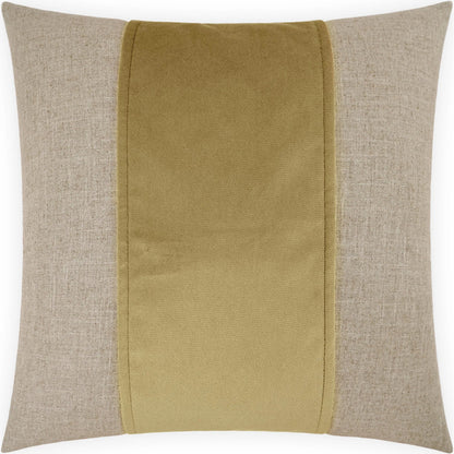 Jefferson Pillow by DV Kap Home. Made from 55% linen, 45% viscose in a transitional style.