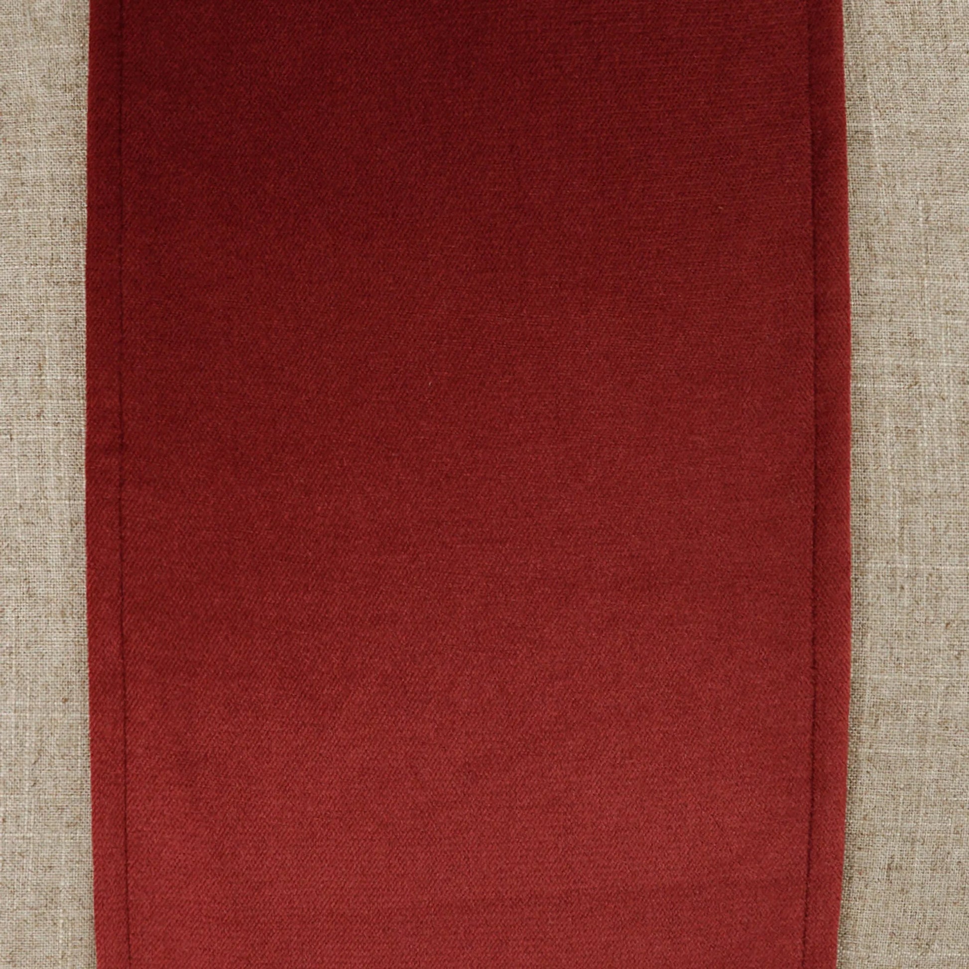 Jefferson Pillow by DV Kap Home. Made from 55% linen, 45% viscose in a transitional style.