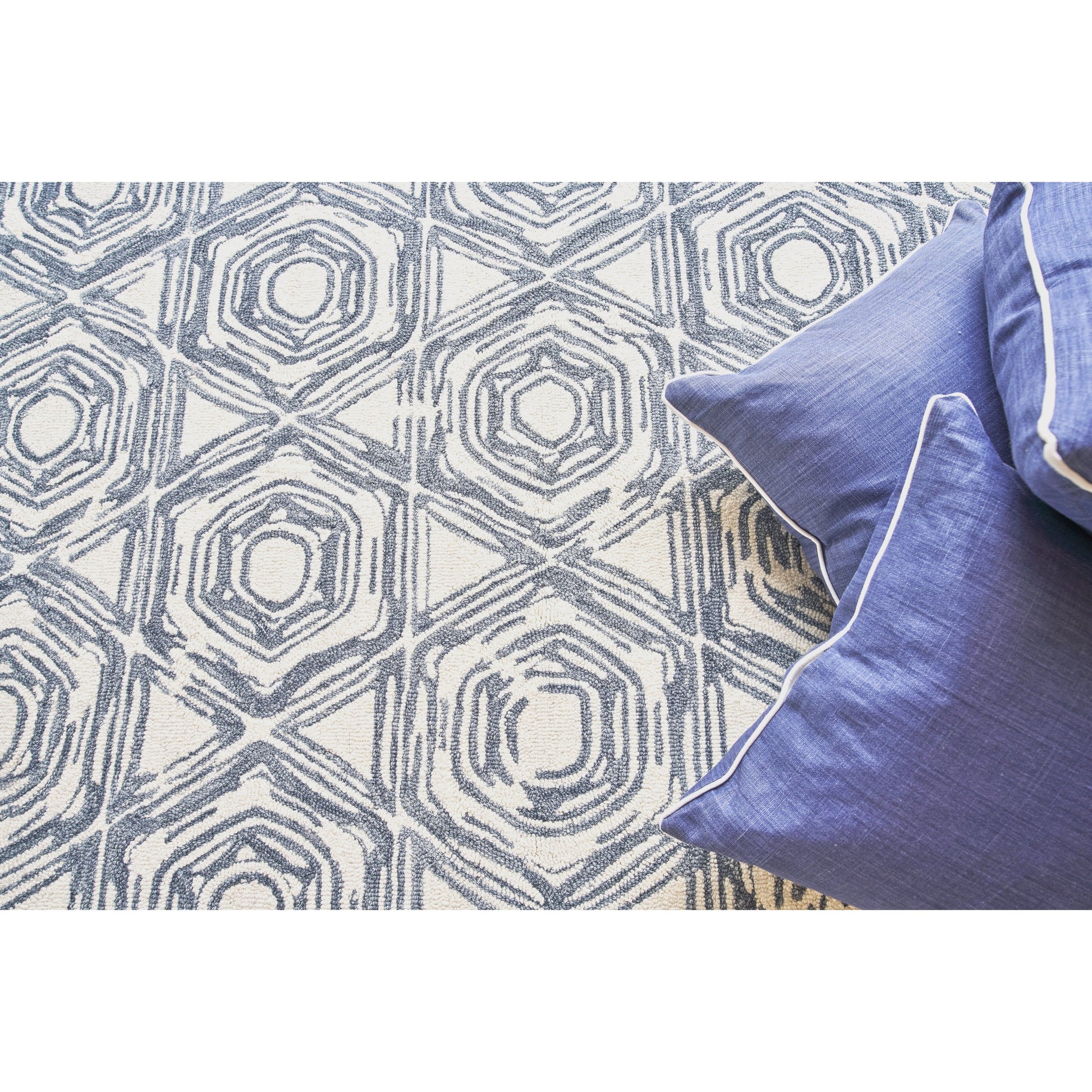 Caprice Rug - Dark Blue, Ivory by Exquisite Rugs in dark blue, ivory. Made from new zealand wool in a unique style.