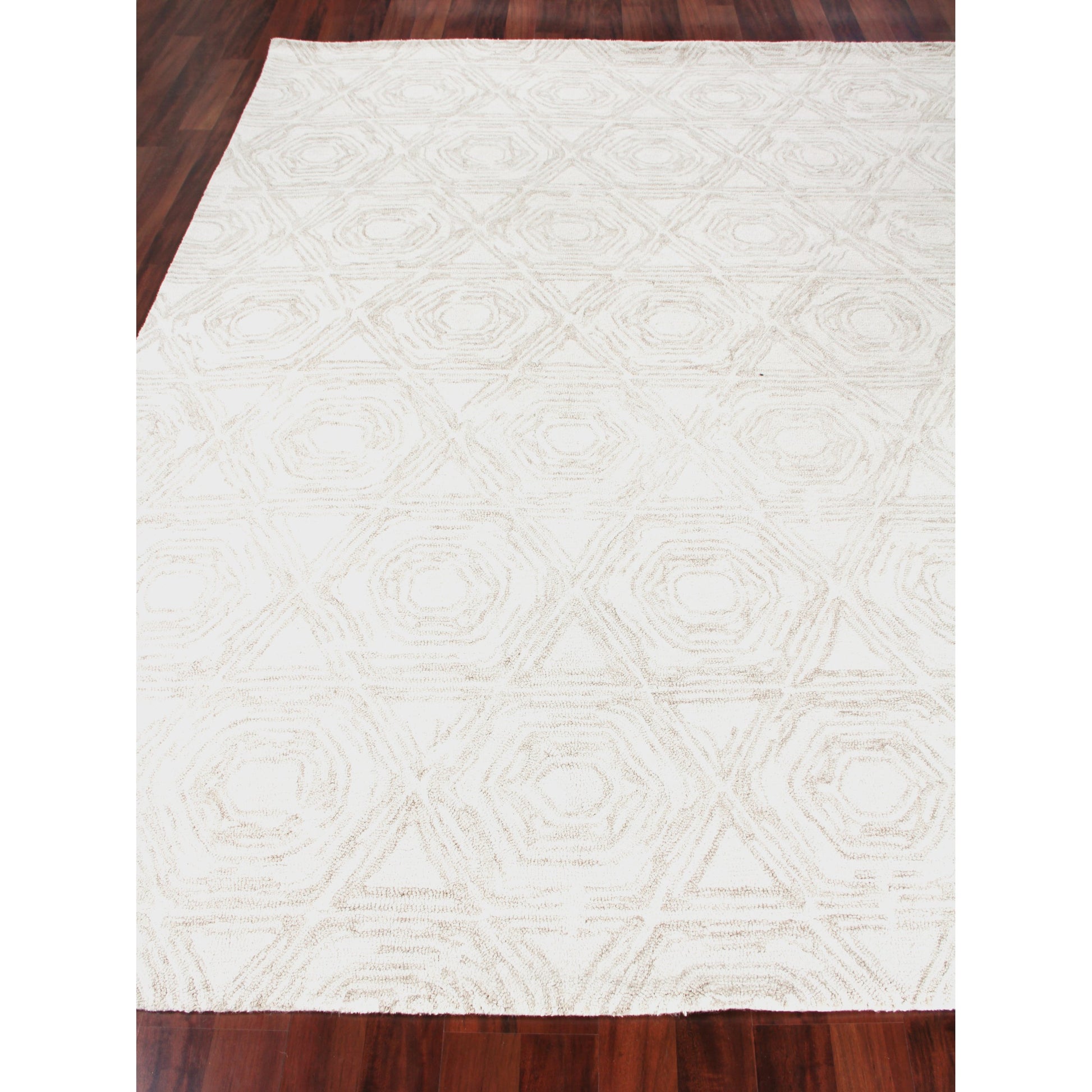 Caprice 2710 Rug by Exquisite Rugs in beige, ivory. Made from new zealand wool in a unique style.