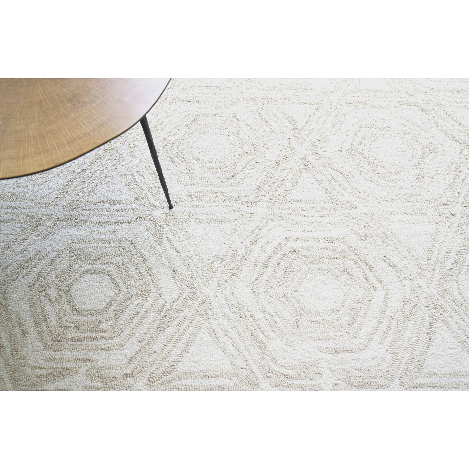 Caprice 2710 Rug by Exquisite Rugs in beige, ivory. Made from new zealand wool in a unique style.