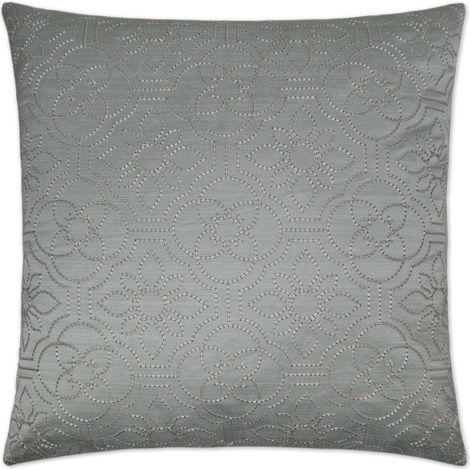 Ruched up by DV Kap Home. Made from base: 100% polyester, embroidery: 100% polyester in a transitional style.
