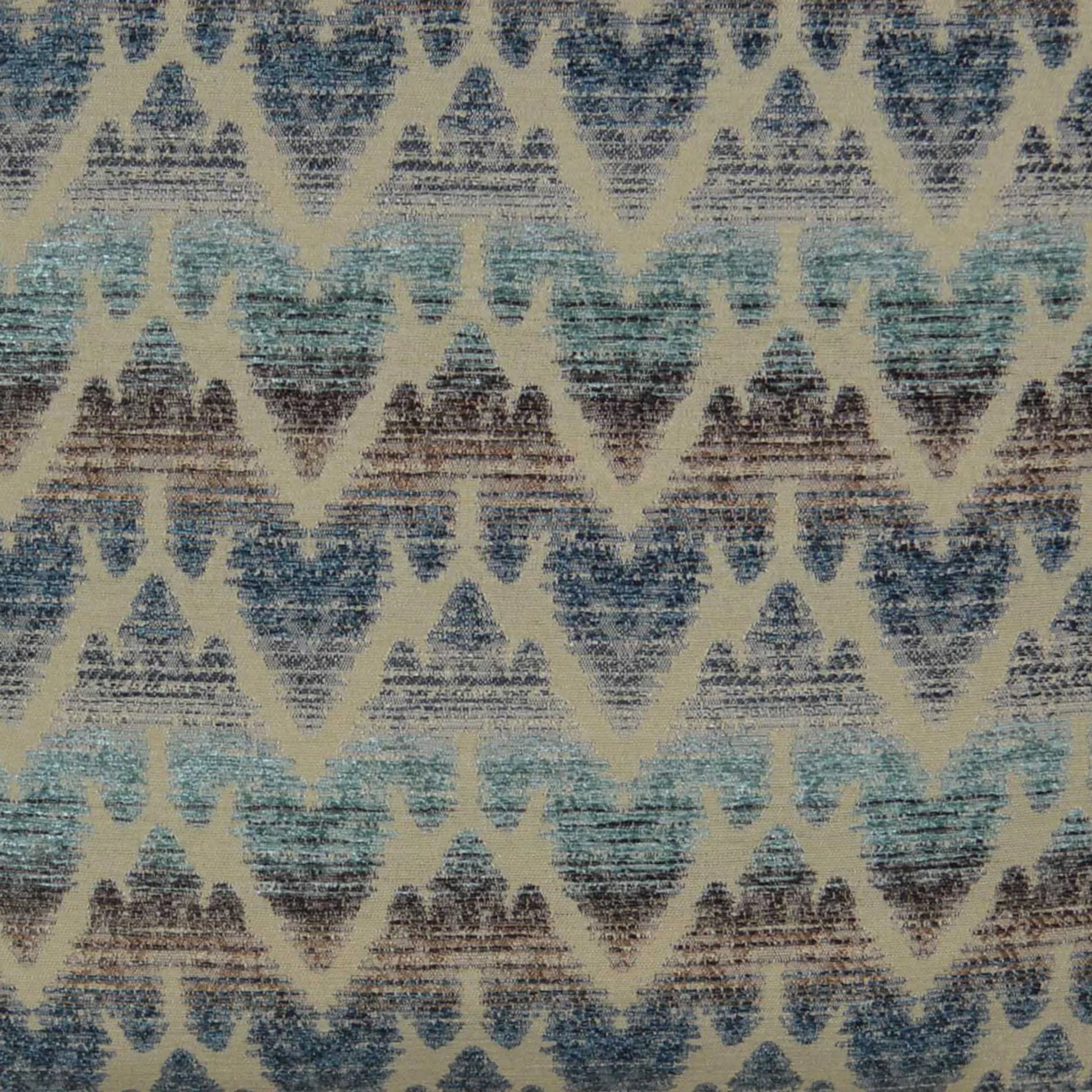Kearney Pillow by DV Kap Home. Made from 64% polyester, 18% cotton, 18% rayon in a eclectic & global style.