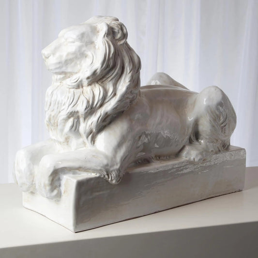 Lion Sculpture by Global Views. Made from italian ceramic in a cottage & farmhouse style.