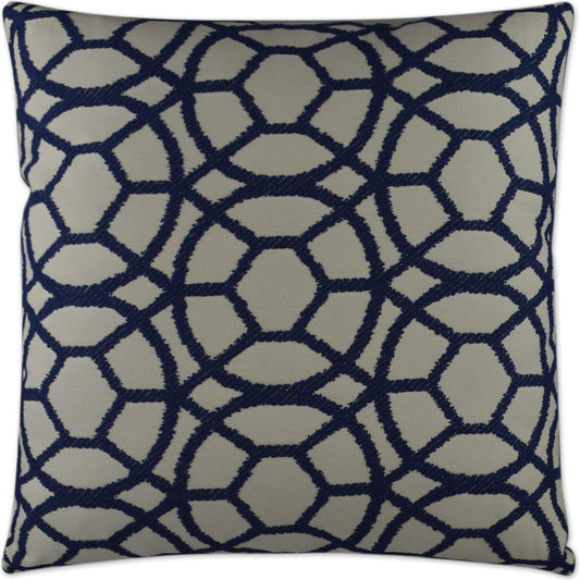 Suave by DV Kap Home. Made from 79% polyester, 21% viscose in a transitional style.