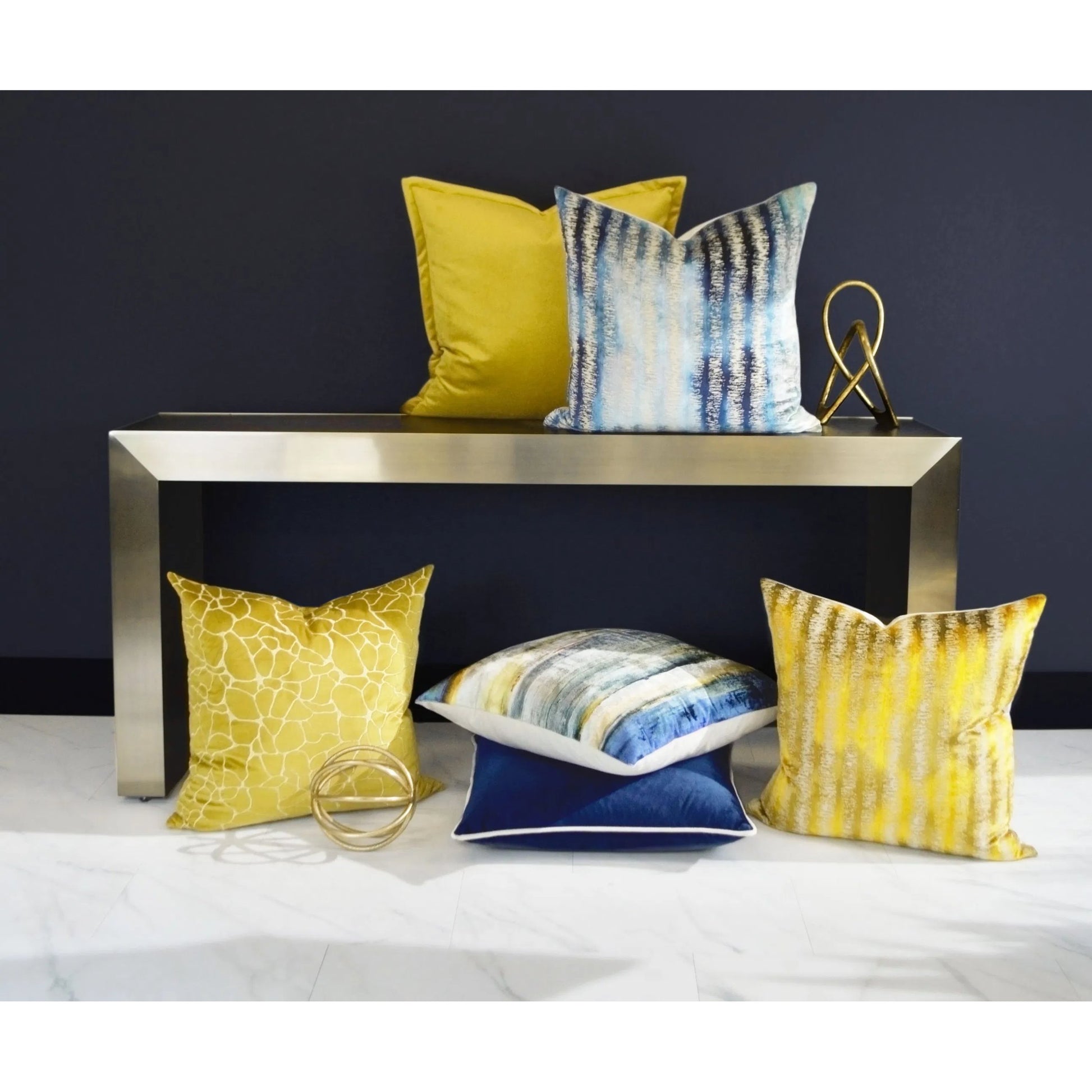 Belvedere Flange Pillow by DV Kap Home. Made from 100% polyester in a unique style.