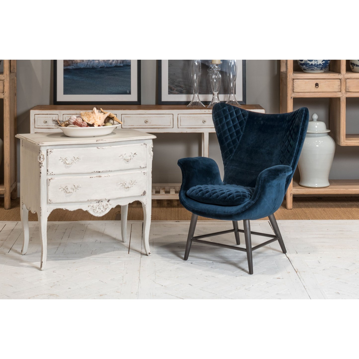 005 O-SARRIED-LTD-30027 | Lifestyle | Wings Chair by Sarreid Ltd. in blue. Made from velvet, metal in a modern style.