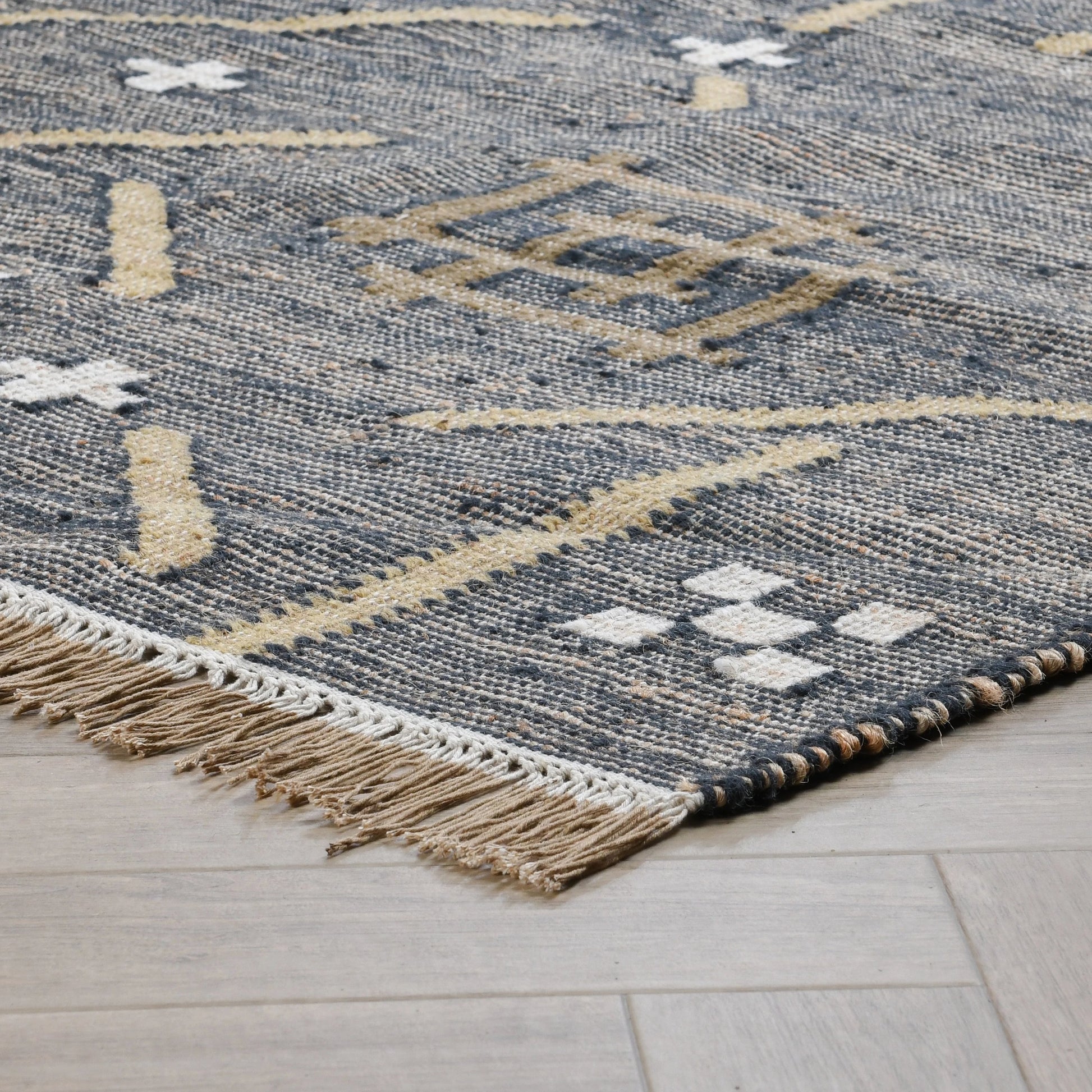 Belfast Wool Blend Area Rug by Villa by Classic Home. Made from 60% wool, 30% jute, 10% cotton in a unique style.