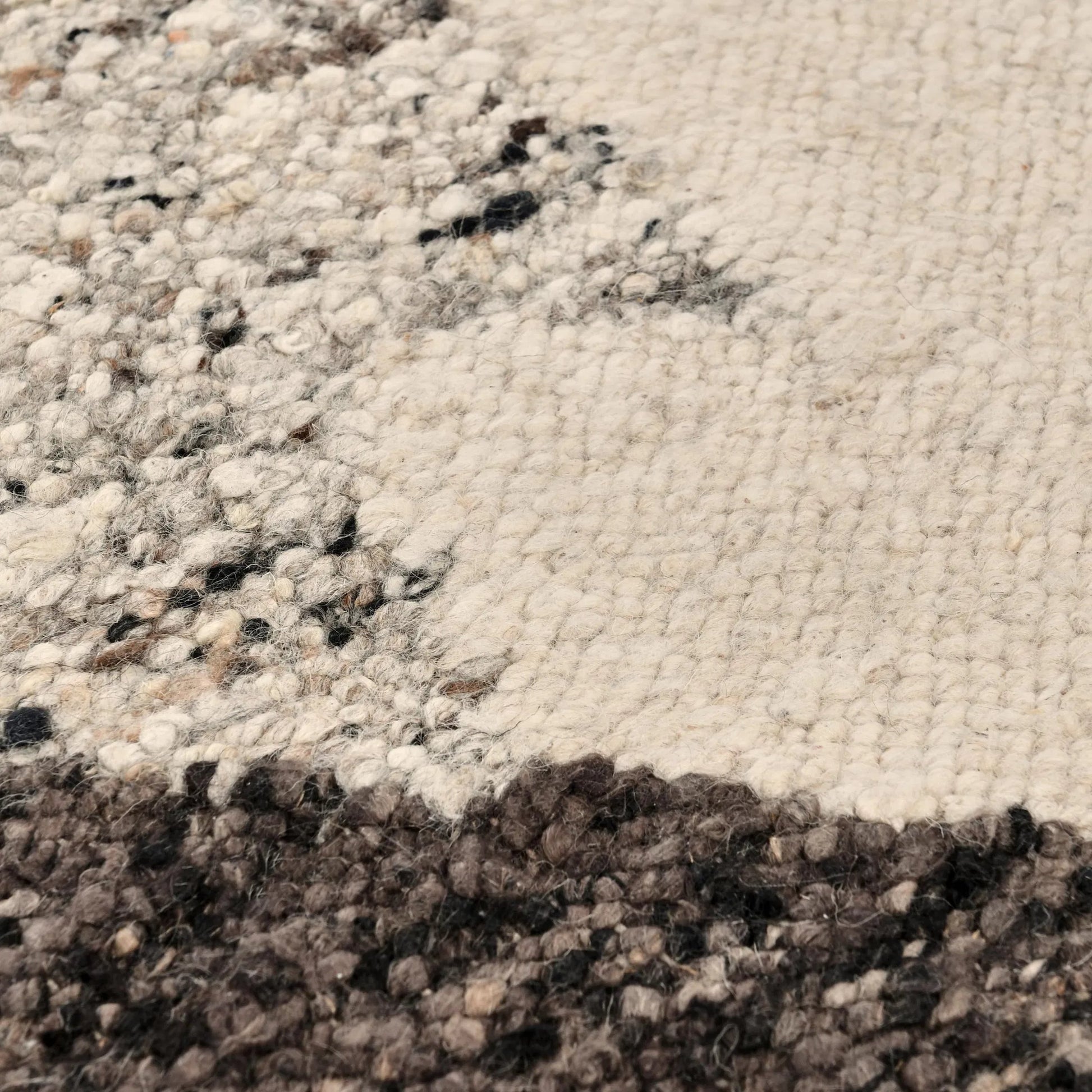 Hesperia Wool Pattern Rug by Villa by Classic Home. Made from 100% wool in a unique style.