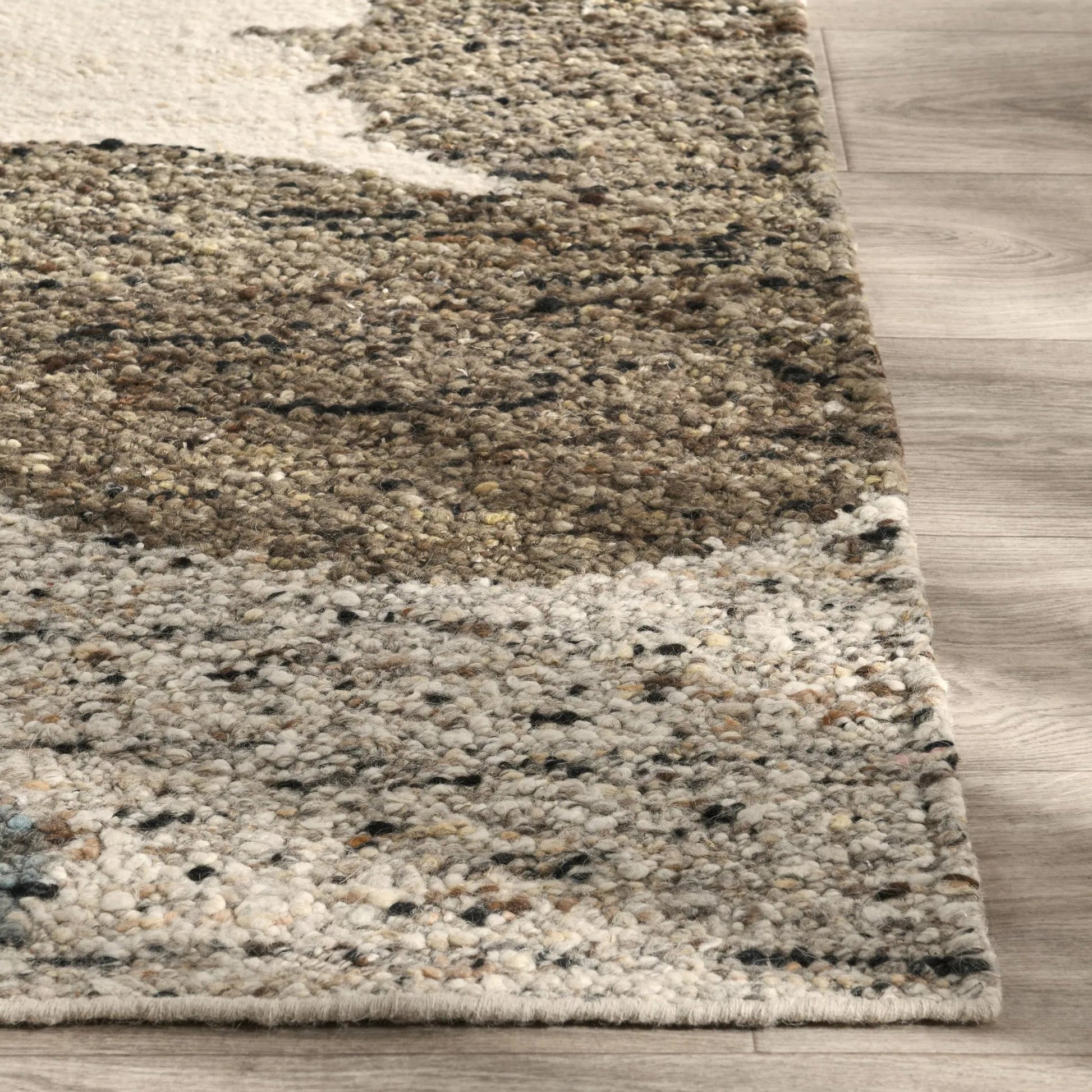 Hesperia Wool Pattern Rug by Villa by Classic Home. Made from 100% wool in a unique style.