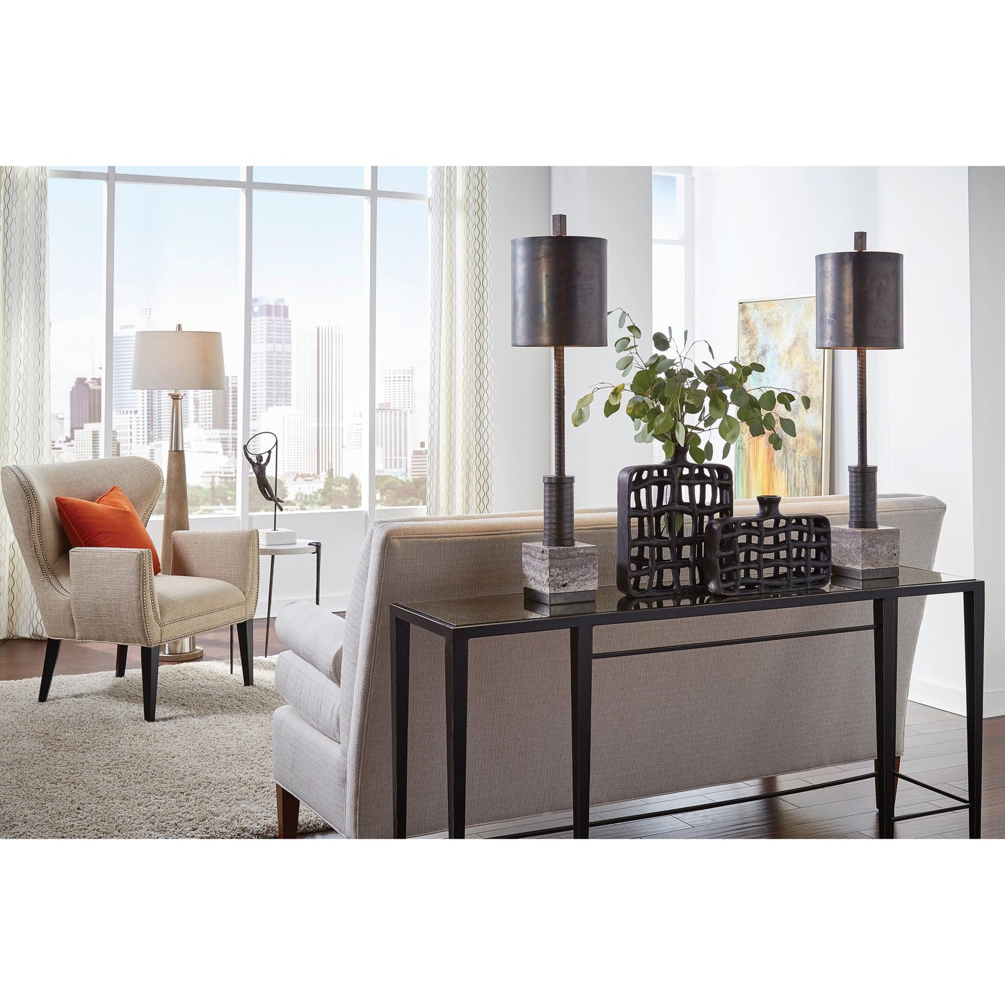 007 SR-386721 | Lifestyle | Xavier Urn by Wildwood in bronze. Made from aluminum in a modern style.