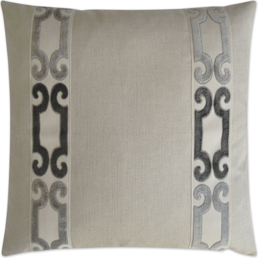 St. Raphael by DV Kap Home. Made from 30% polyester, 70% viscose in a transitional style.