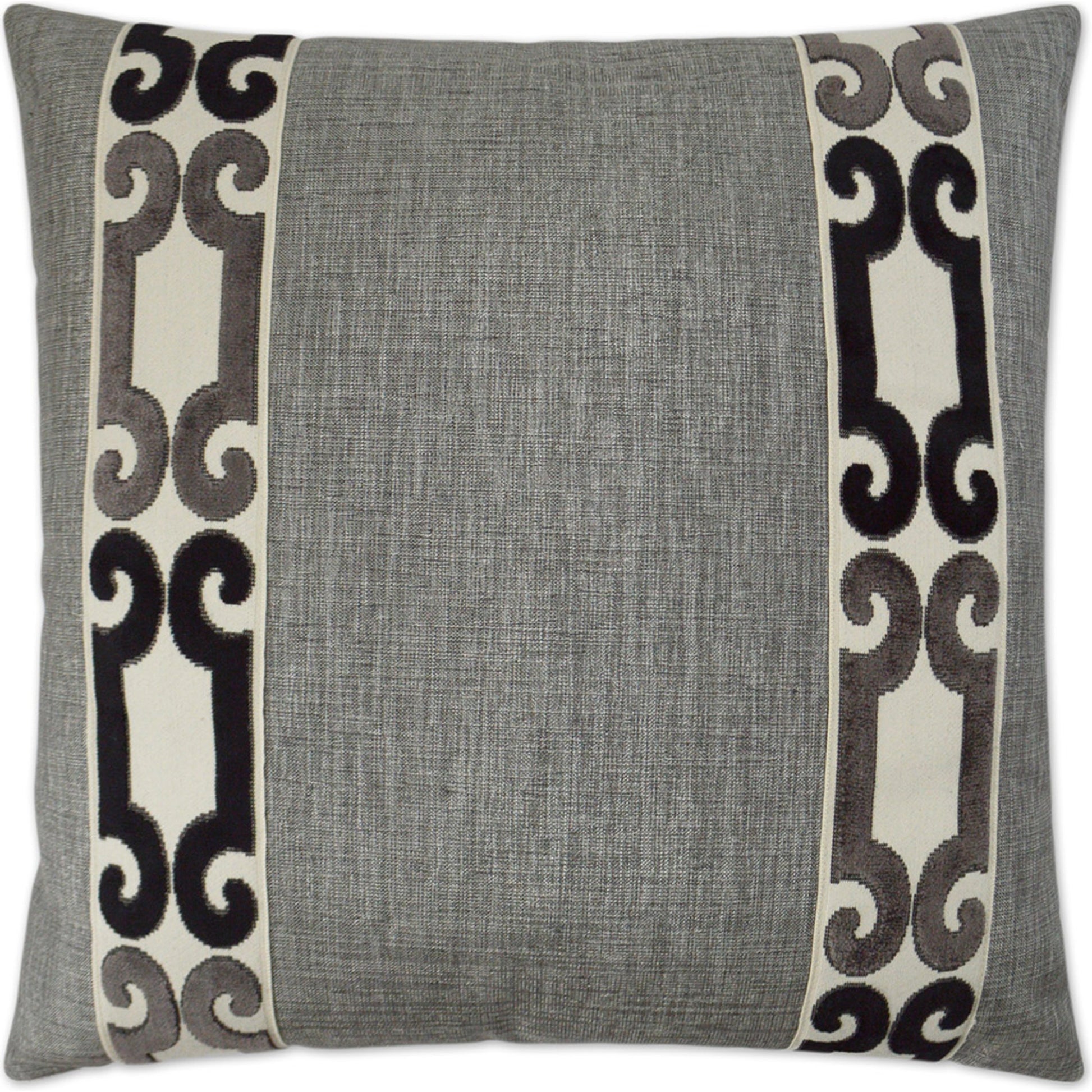 St. Raphael by DV Kap Home. Made from 30% polyester, 70% viscose in a transitional style.