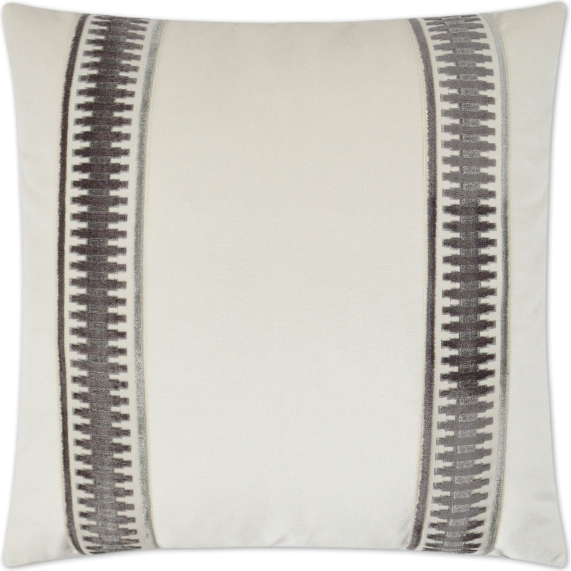 Antibes by DV Kap Home. Made from 30% polyester, 70% viscose in a transitional style.