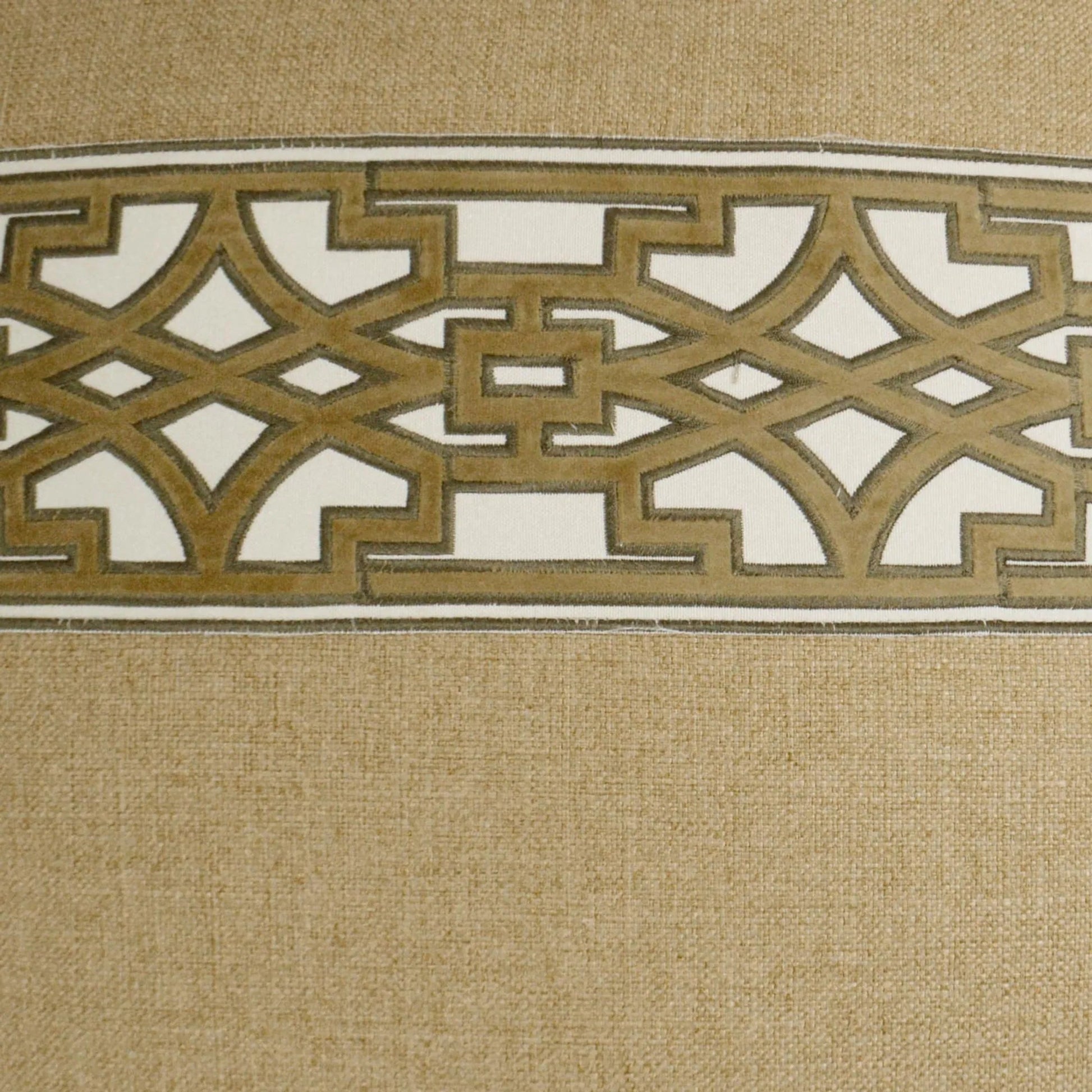 Lyon Pillow by DV Kap Home. Made from 30% polyester, 70% viscose in a traditional style.