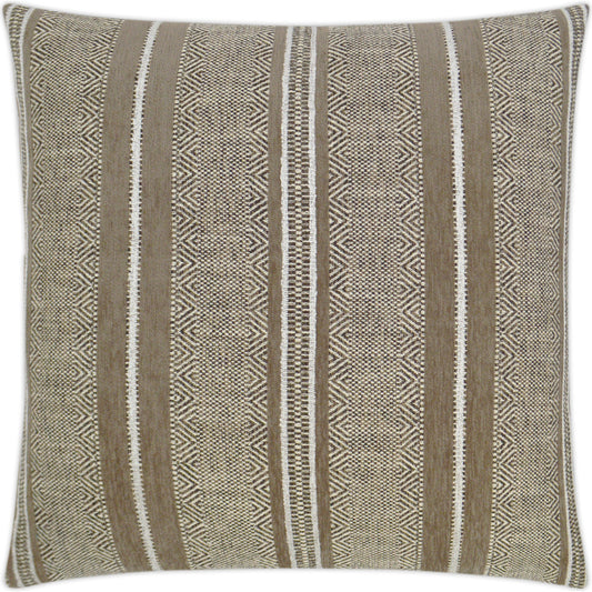 Highland by DV Kap Home. Made from 97% polyester, 3% rayon in a transitional style.