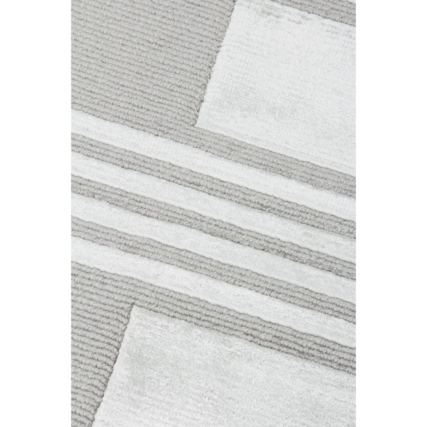 003 SI-2383837,SI-2383838,SI-2383839,SI-2383840 | Closeup | Metro Pattern Velvet Rug by Exquisite Rugs in ivory. Made from wool, viscose in a unique style.