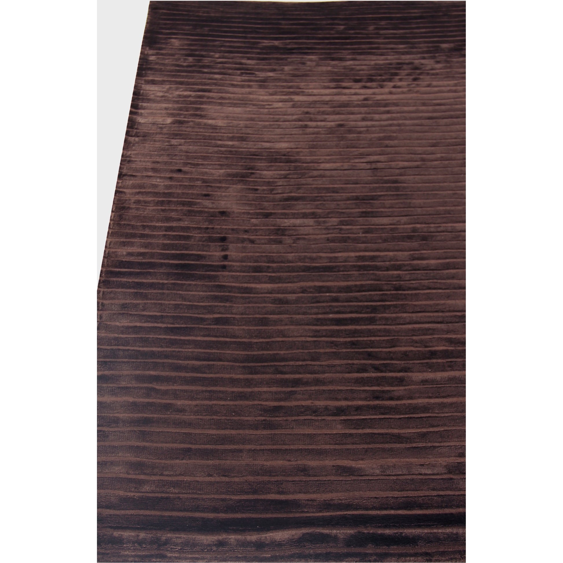 High Low Rug - Chocolate by Exquisite Rugs in chocolate. Made from viscose in a unique style.