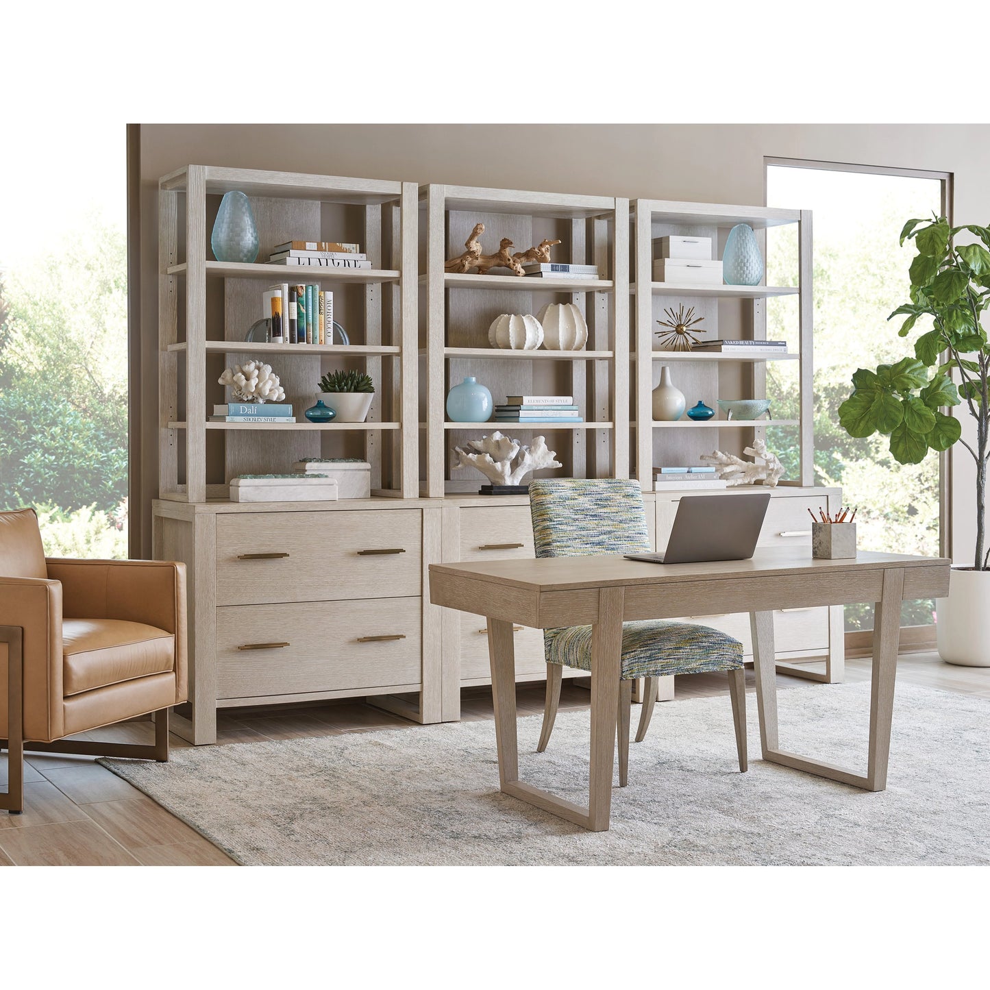 012 SI-2136859 | Lifestyle | Revington Writing Desk by Sligh in taupe. Made from unique in a modern style.