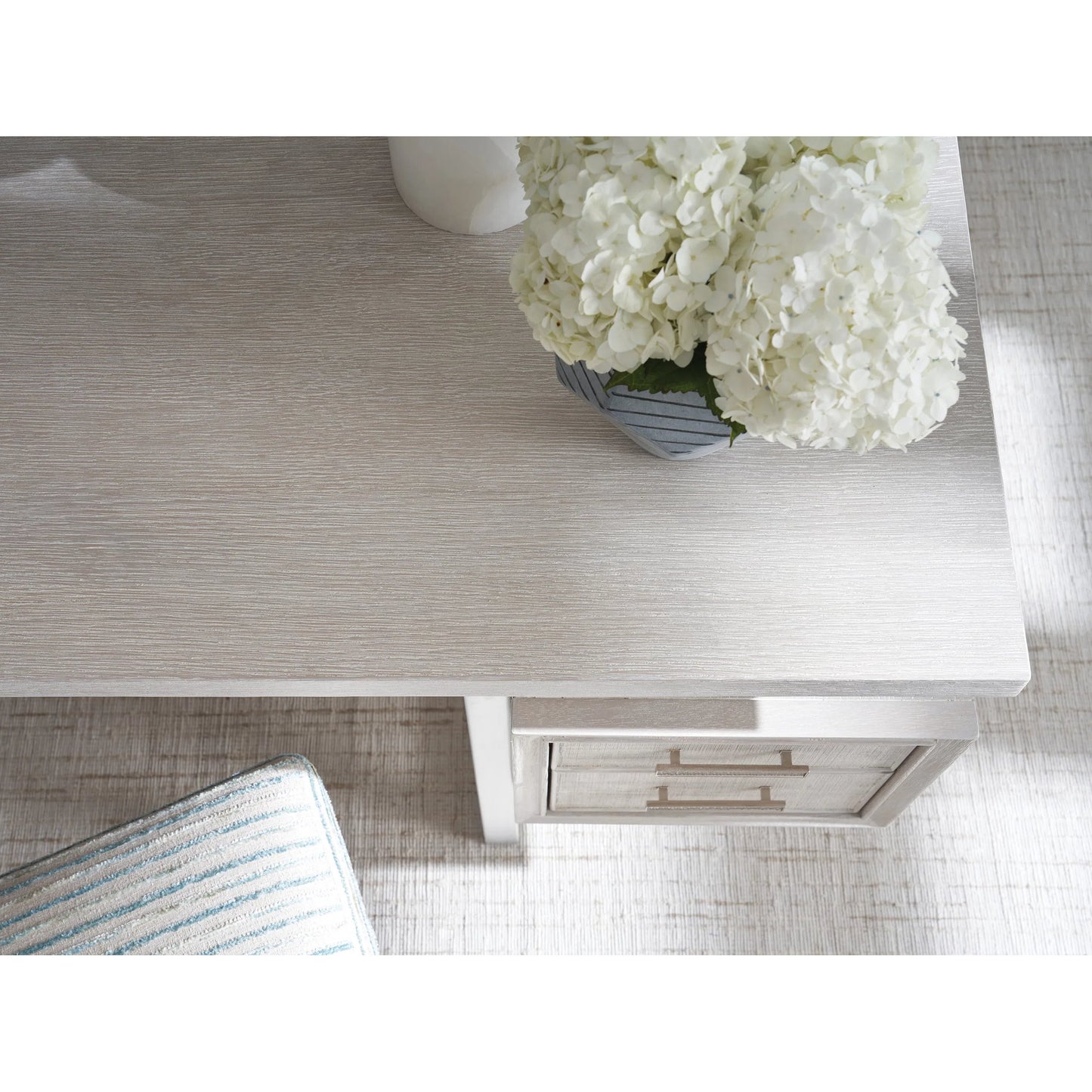 008 SI-2242491 | Lifestyle | Evanston Writing Desk by Sligh in gray. Made from unique in a transitional style.