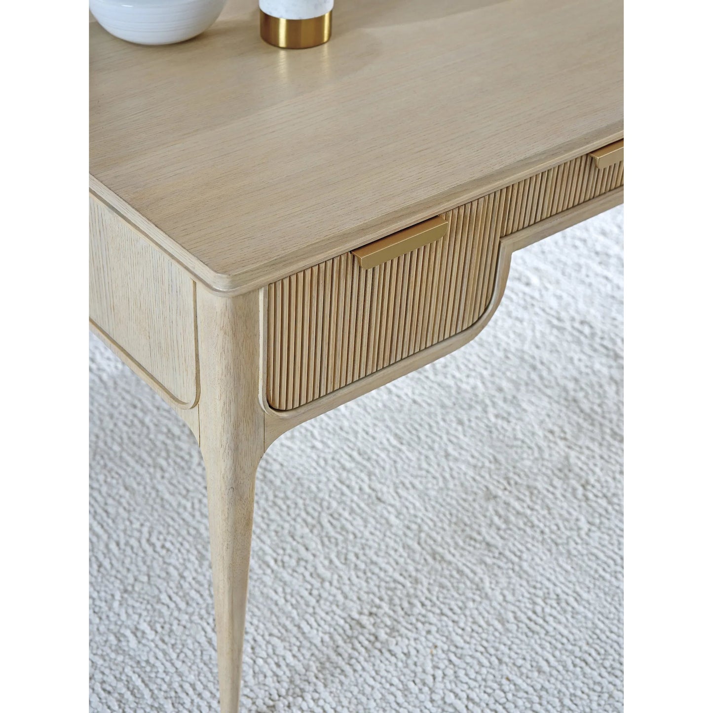 005 SI-2371214 | Closeup | Montreux Writing Desk by Sligh. Made from unique in a transitional style.