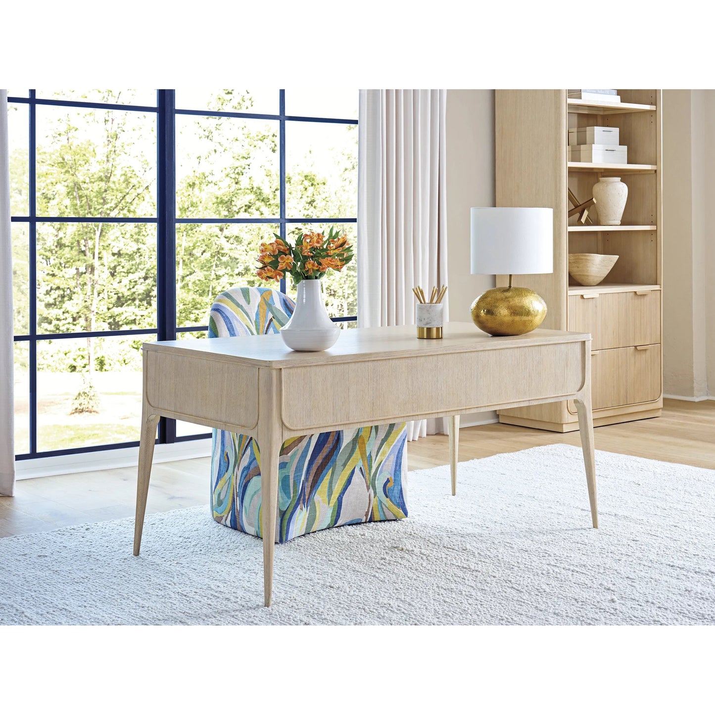 007 SI-2371214 | Lifestyle | Montreux Writing Desk by Sligh. Made from unique in a transitional style.