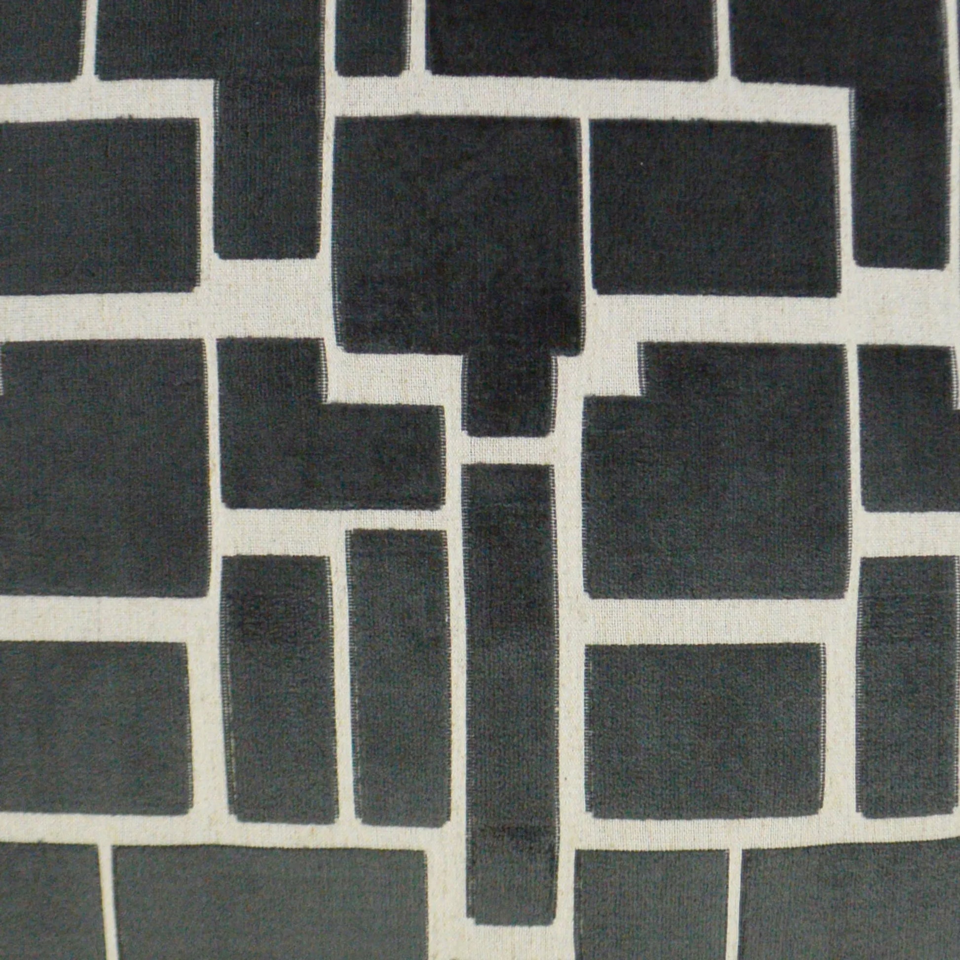 Aura Pillow by DV Kap Home. Made from 69% rayon, 21% polyester, 10% linen in a modern style.