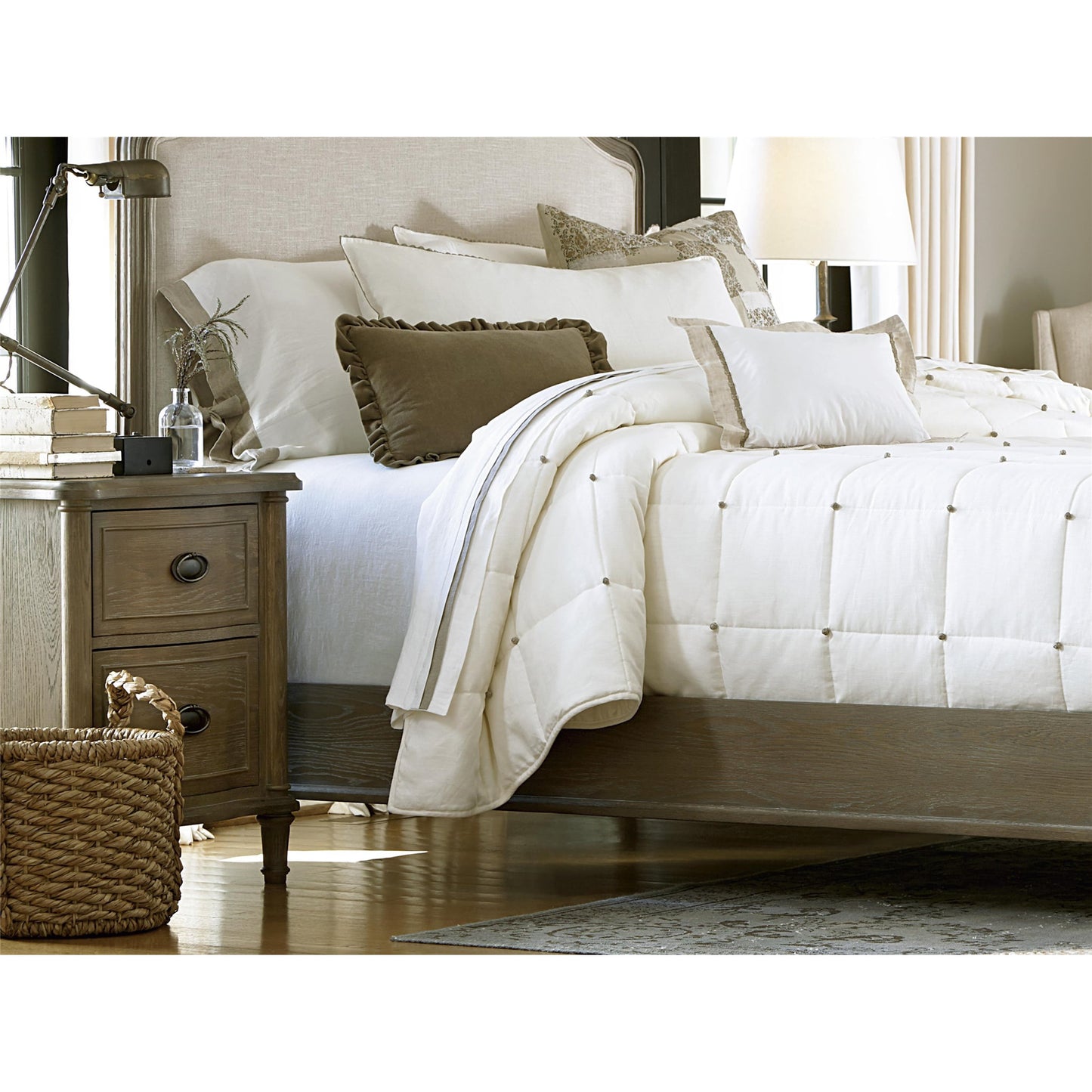 005 SR-813279 | Lifestyle | Devon Nightstand by Universal Furniture in antique oiled bronze and studio. Made from unique in a cottage & farmhouse style.