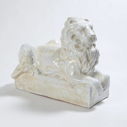 Lion Sculpture by Global Views. Made from italian ceramic in a cottage & farmhouse style.