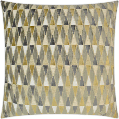 Abrash by DV Kap Home. Made from 55% polyester, 31% viscose, 14% cotton in a modern style.