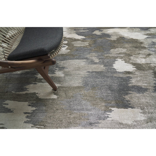 Bamboo Silk Rug - Silver, Gray by Exquisite Rugs in silver, gray. Made from bamboo silk in a unique style.
