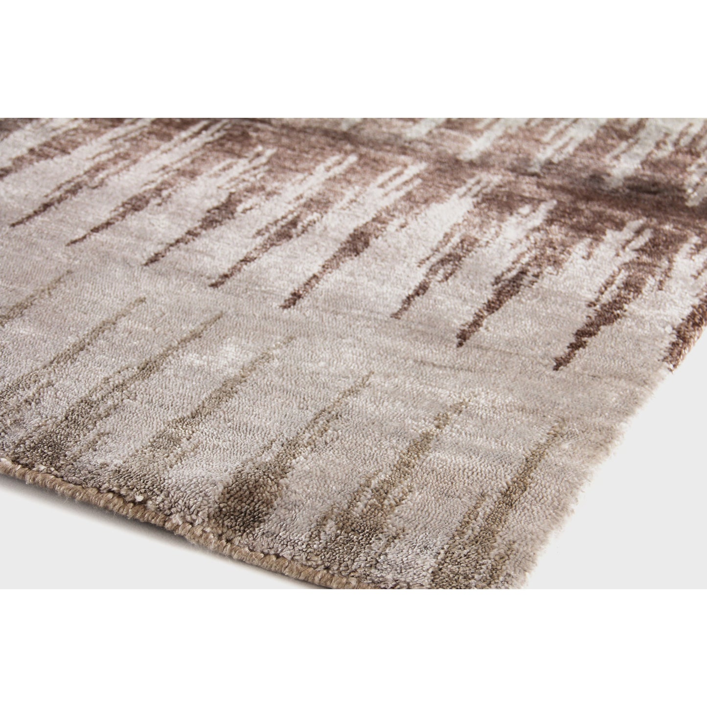 037 SI-1827278,SI-1827279 | Closeup | Bamboo Silk 3286 Rug by Exquisite Rugs. Made from bamboo silk in a unique style.
