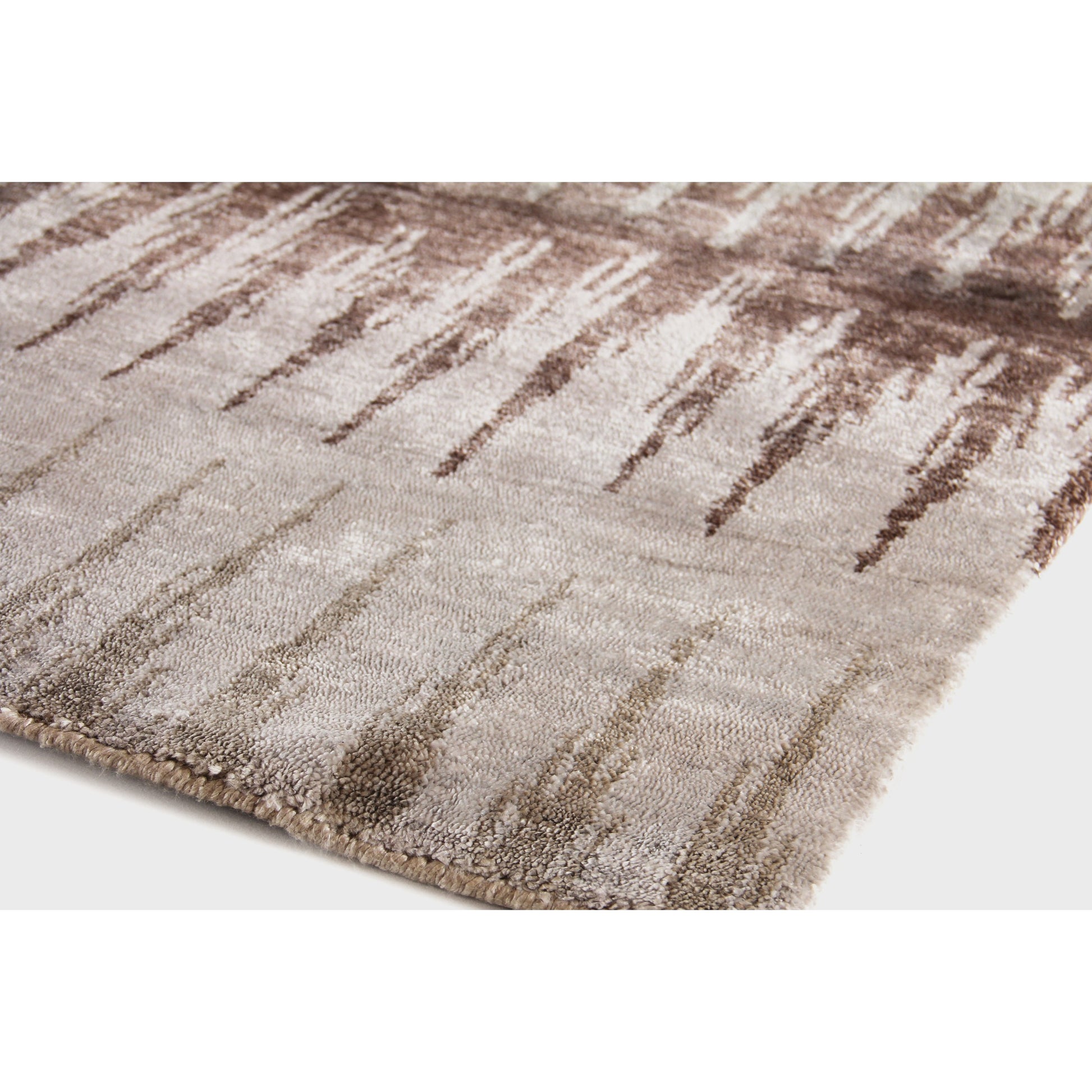 Bamboo Silk 3286 Rug by Exquisite Rugs. Made from bamboo silk in a unique style.