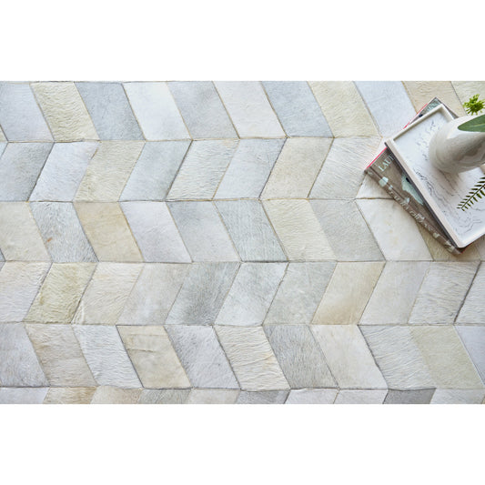 Natural Hide 3303 Rug by Exquisite Rugs in ivory. Made from leather hide in a unique style.