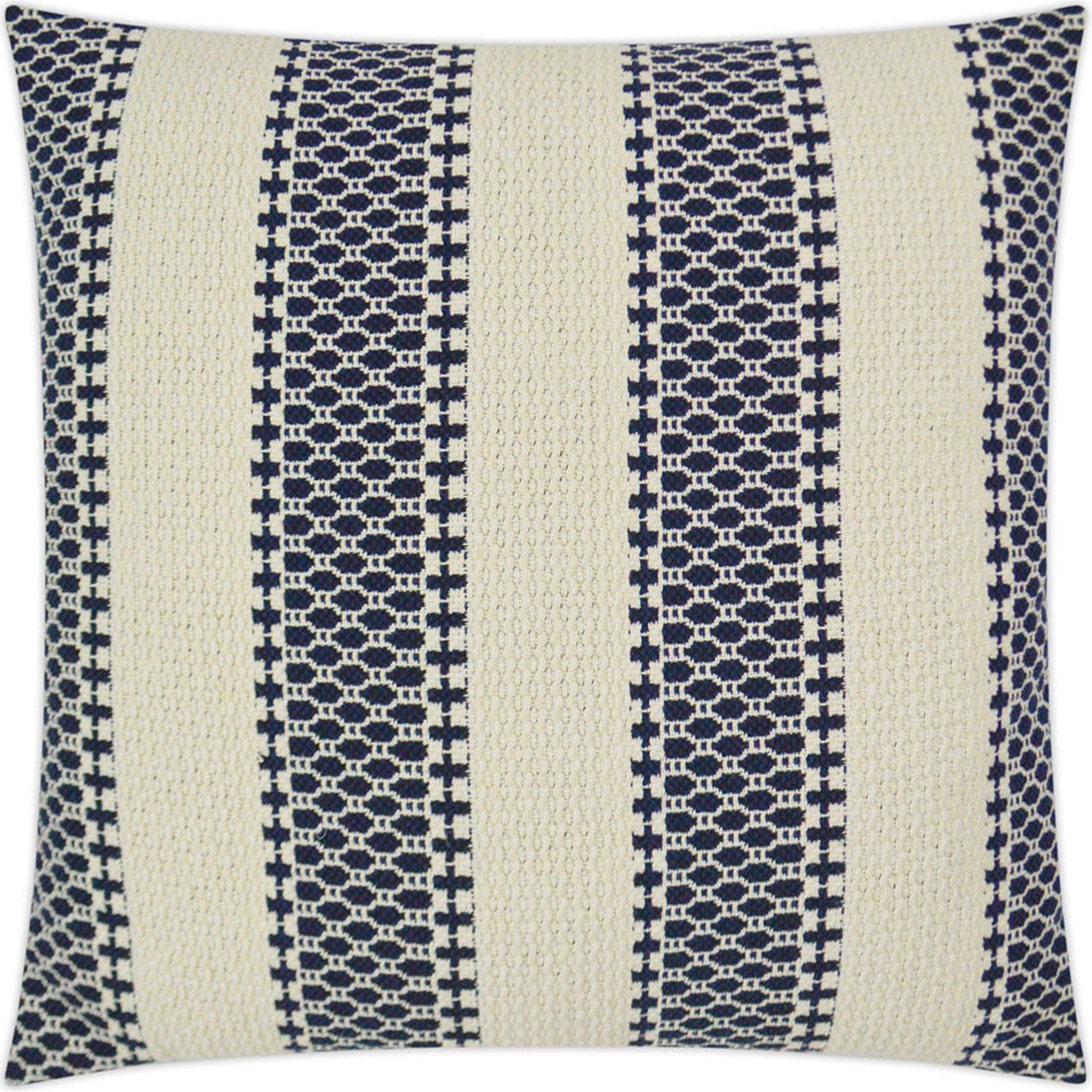 Juniper by DV Kap Home. Made from 73% cotton, 24% polyester, 3% nylon in a coastal style.