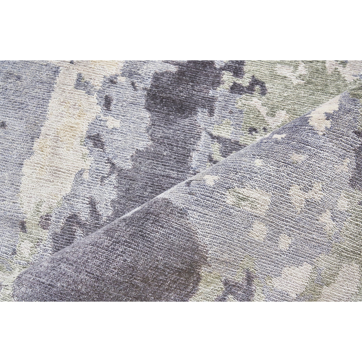 005 SI-1827305,SI-1827307 | Closeup | Bamboo Silk 3337 Rug by Exquisite Rugs in blue, gray. Made from bamboo silk in a unique style.